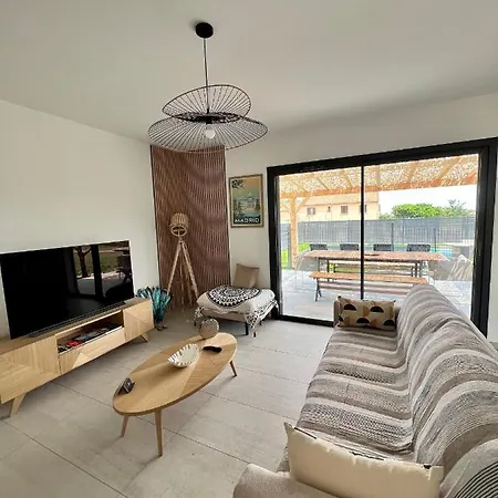 Casa Lamaghjone - T4 Avec Piscine Chauffée à 3,5km De La Villa Aleria (Corsica)